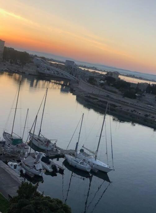 Sete 6Eme Vue Sur Le Canal Et L'Etang Buitenkant foto